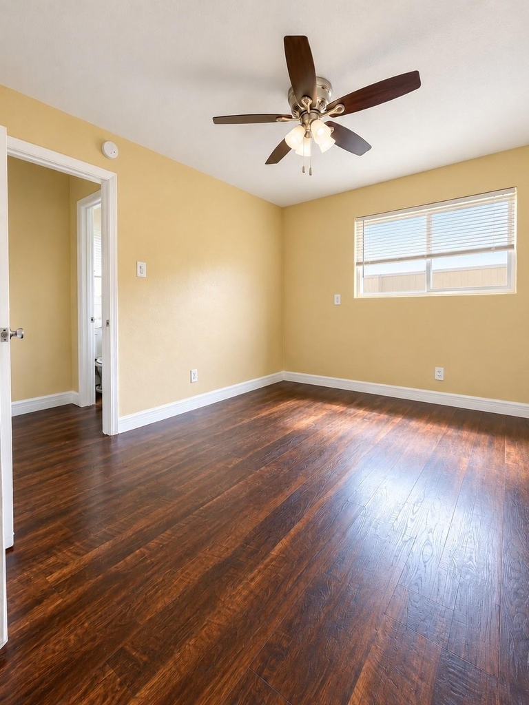 3906 Rotman St - Photo 4