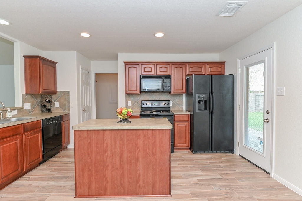 4022 Mt Everest Way - Photo 25