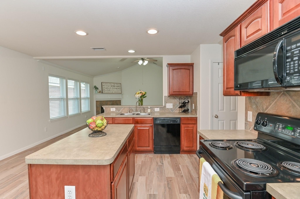4022 Mt Everest Way - Photo 23