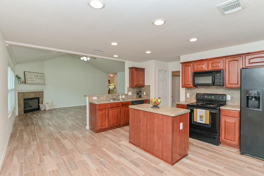 4022 Mt Everest Way - Photo 22