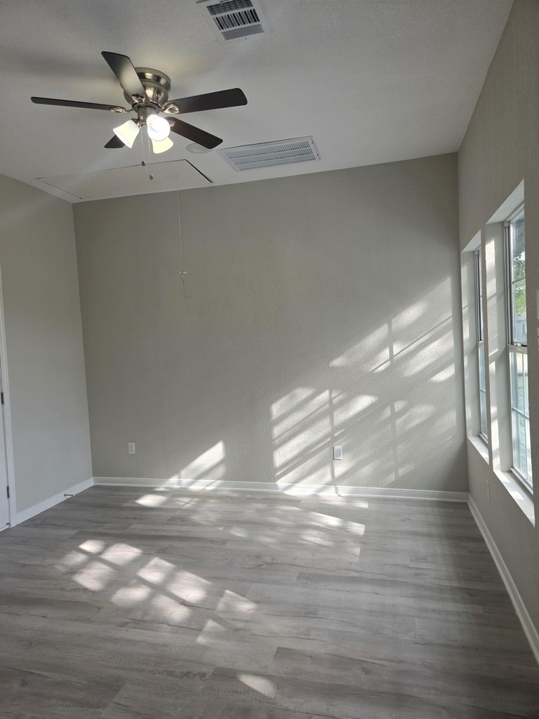 512 Hill Road - Photo 11
