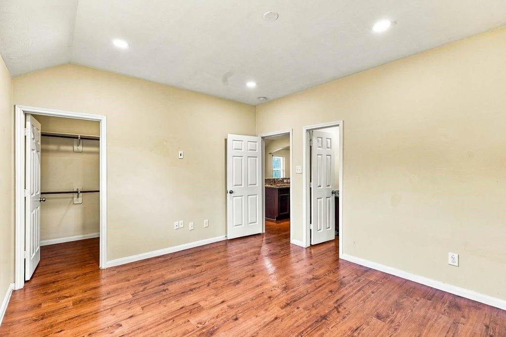 18810 N Lyford Drive - Photo 7