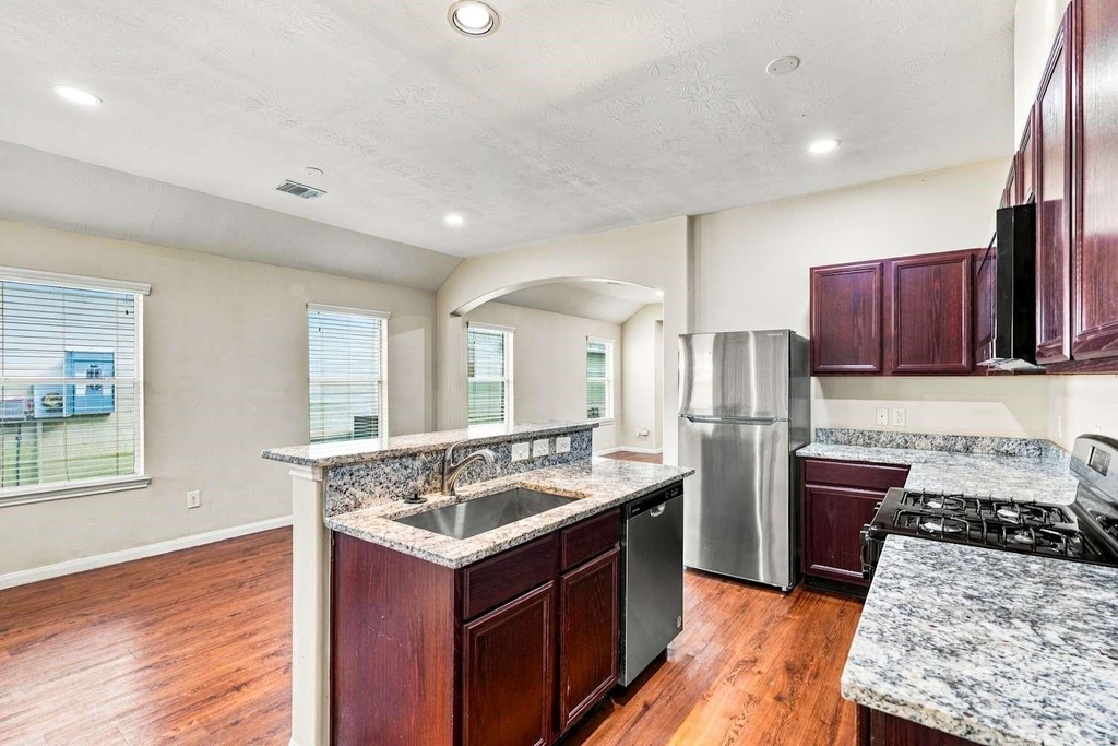 18810 N Lyford Drive - Photo 6