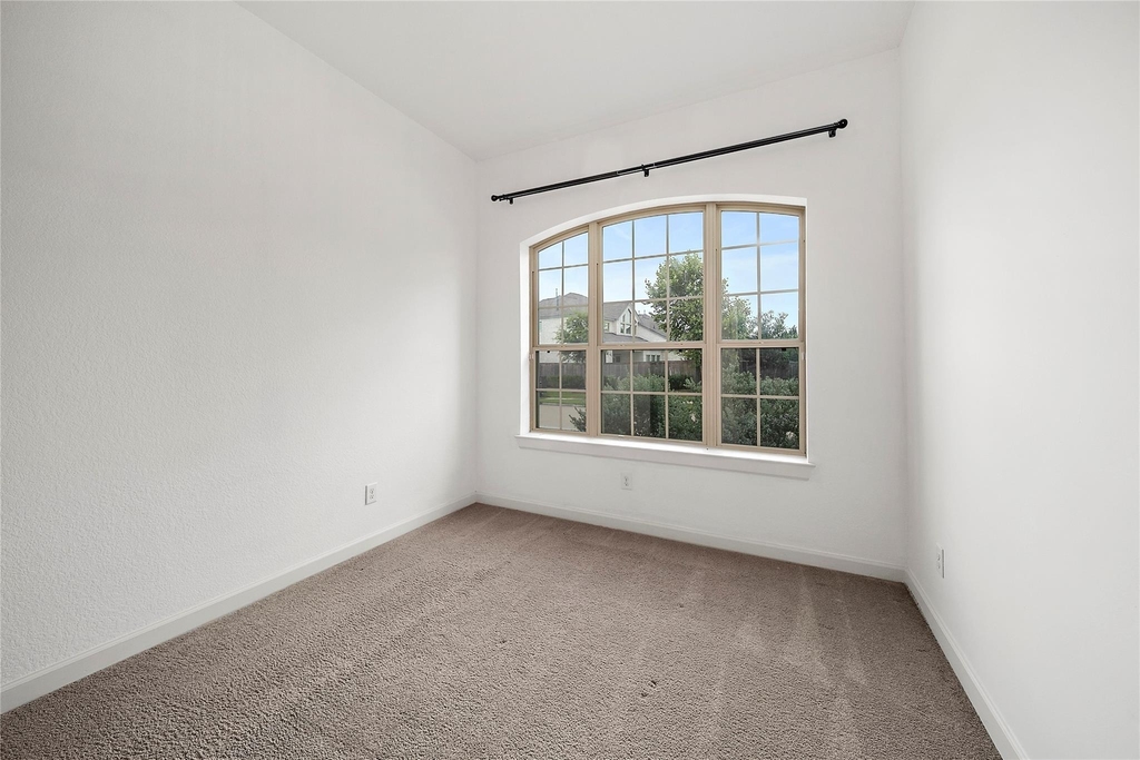 2414 Sandhill Crest Lane - Photo 15