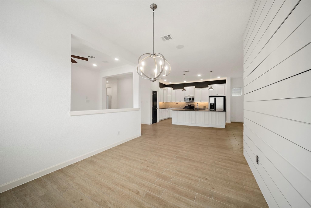2414 Sandhill Crest Lane - Photo 3