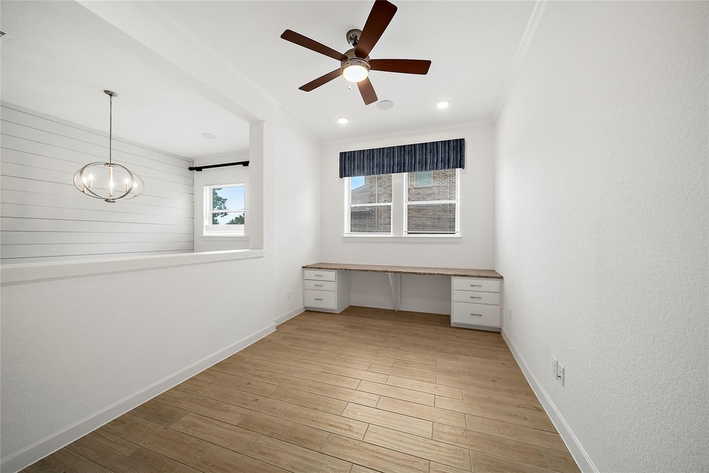 2414 Sandhill Crest Lane - Photo 4