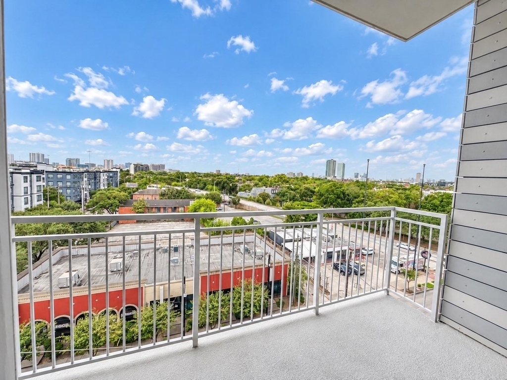 3120 Smith Street - Photo 7