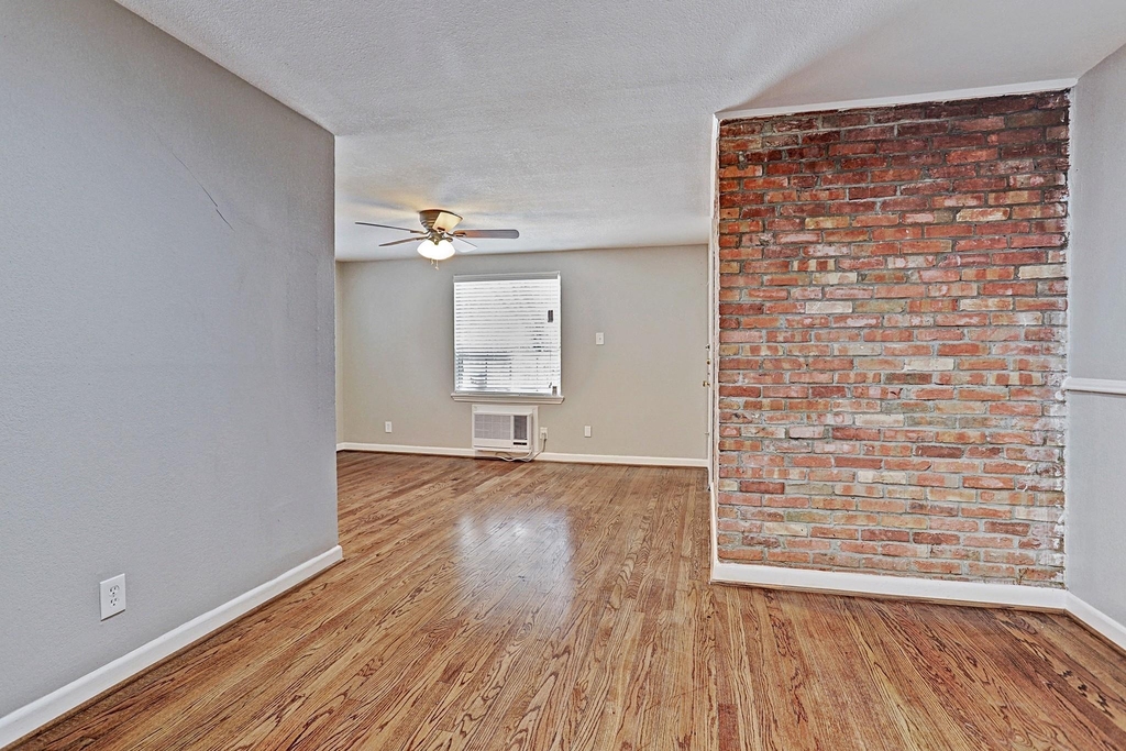 2148 Harold Street - Photo 3