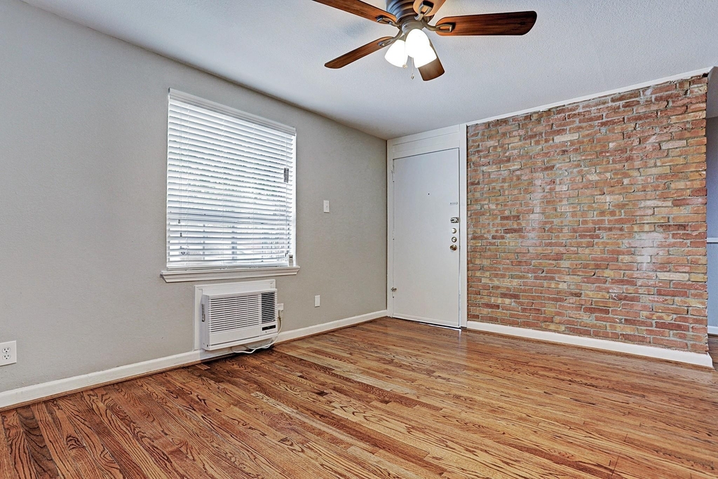 2148 Harold Street - Photo 5