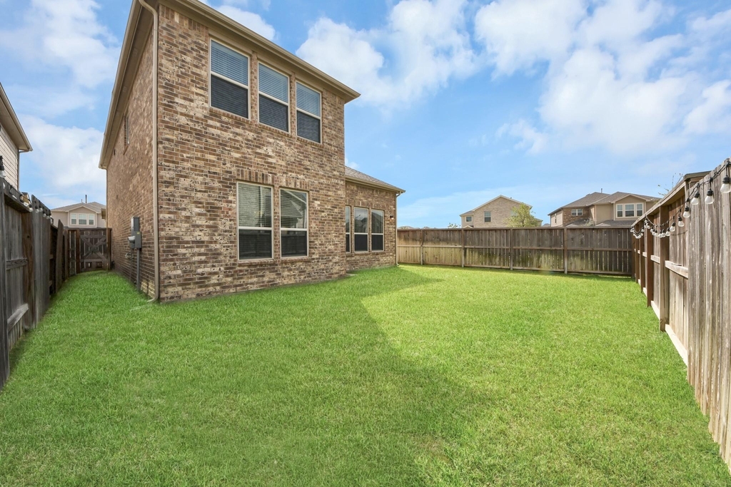 1055 Greenshank Drive - Photo 33