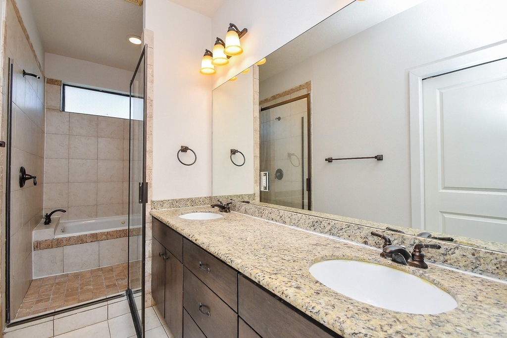 2422 Navigation Boulevard - Photo 26