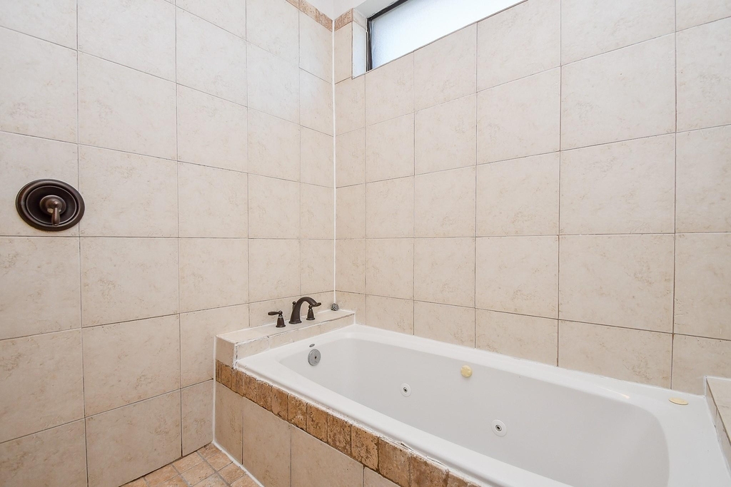 2422 Navigation Boulevard - Photo 27