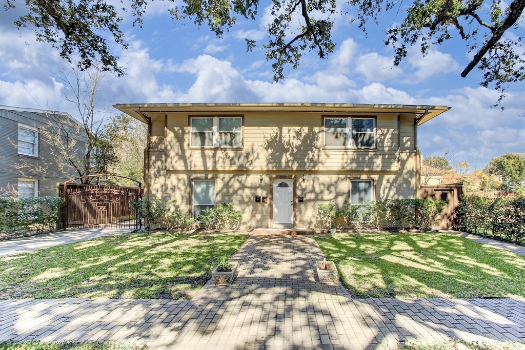 3922 Law Street - Photo 0