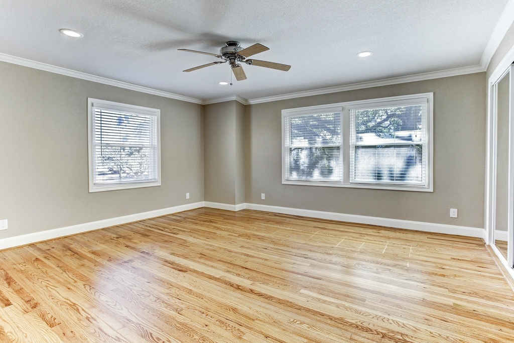 3922 Law Street - Photo 7