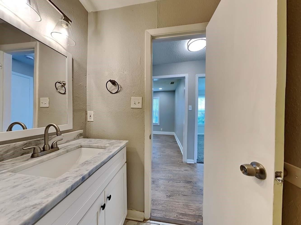4824 Lyndon Drive - Photo 13