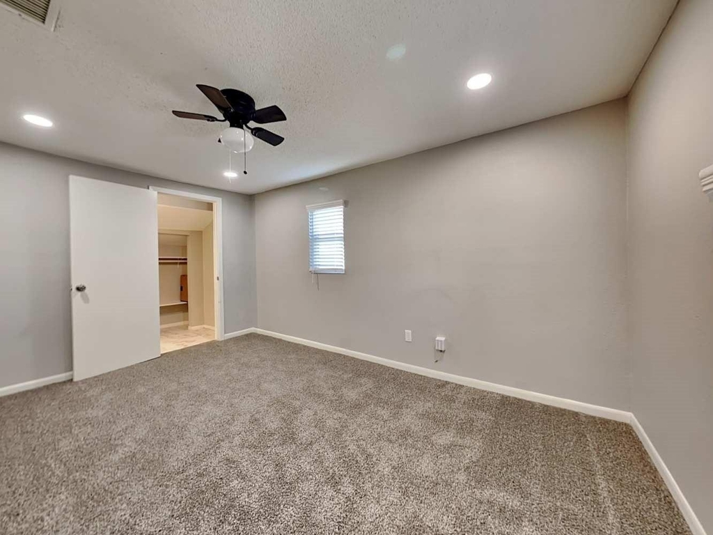 4824 Lyndon Drive - Photo 7