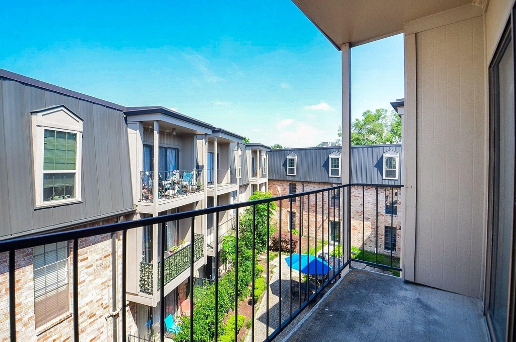 2475 Underwood Street - Photo 14