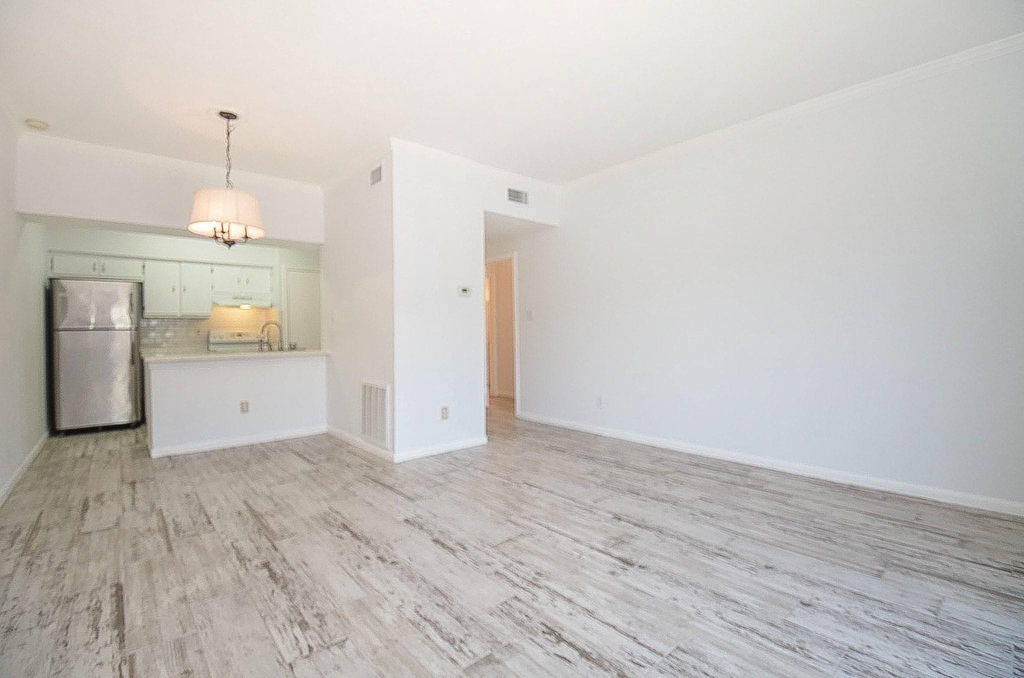 2475 Underwood Street - Photo 7