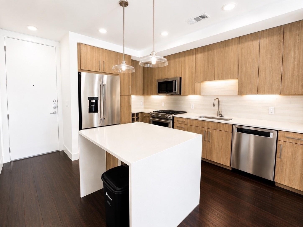 3120 Smith Street - Photo 0