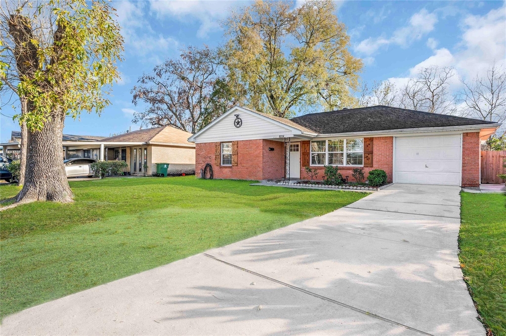 6014 Belarbor Street - Photo 0