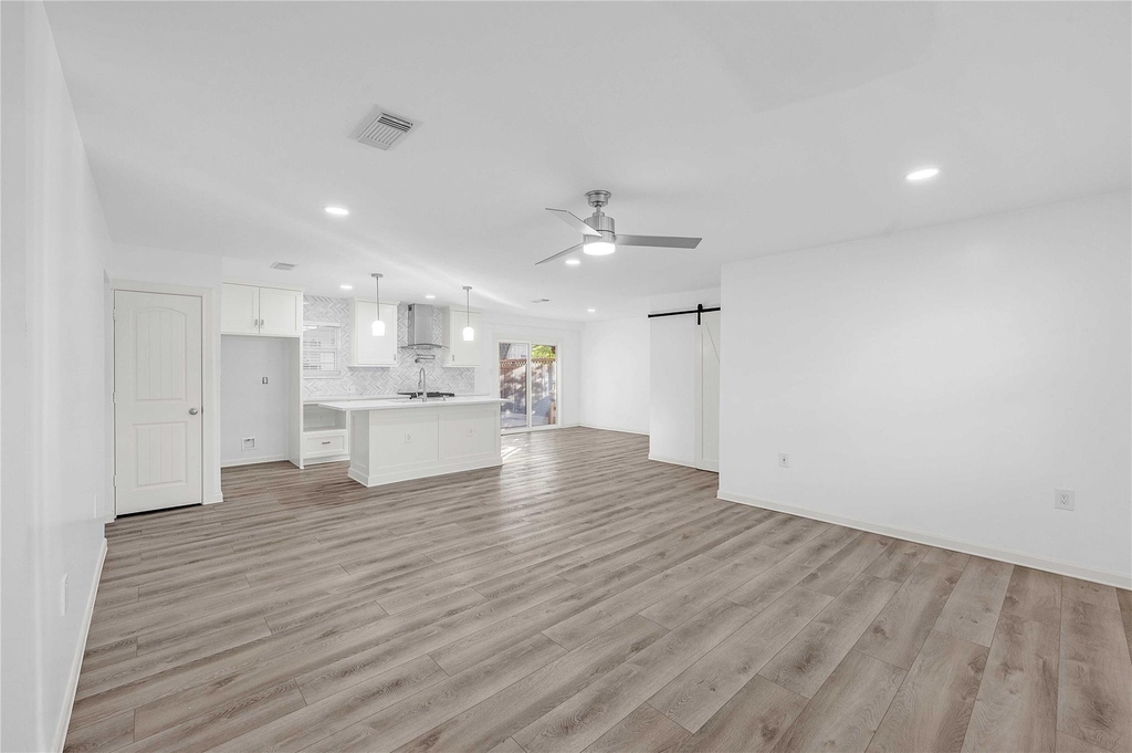 6014 Belarbor Street - Photo 4