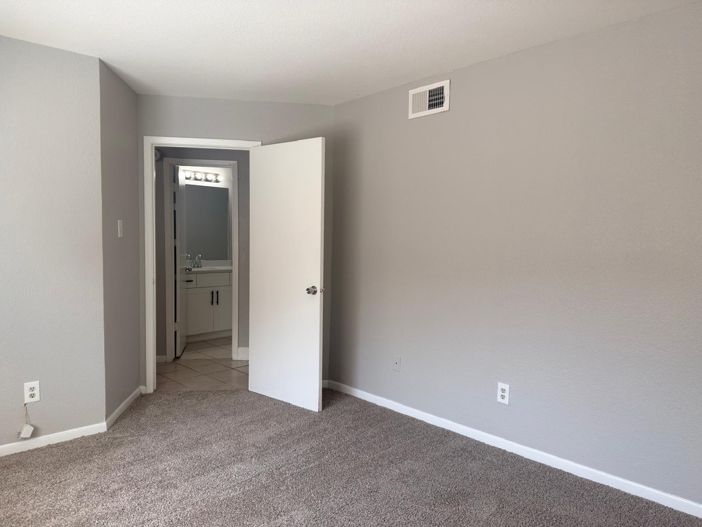 3004 Gilmar Drive - Photo 7