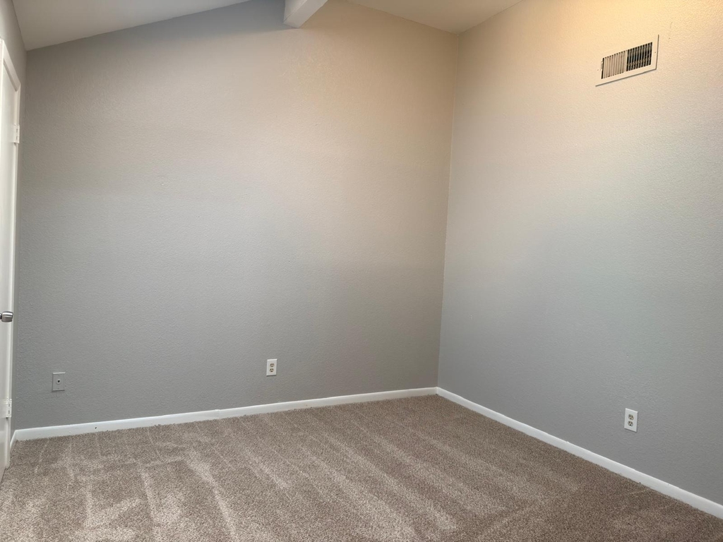 3004 Gilmar Drive - Photo 5
