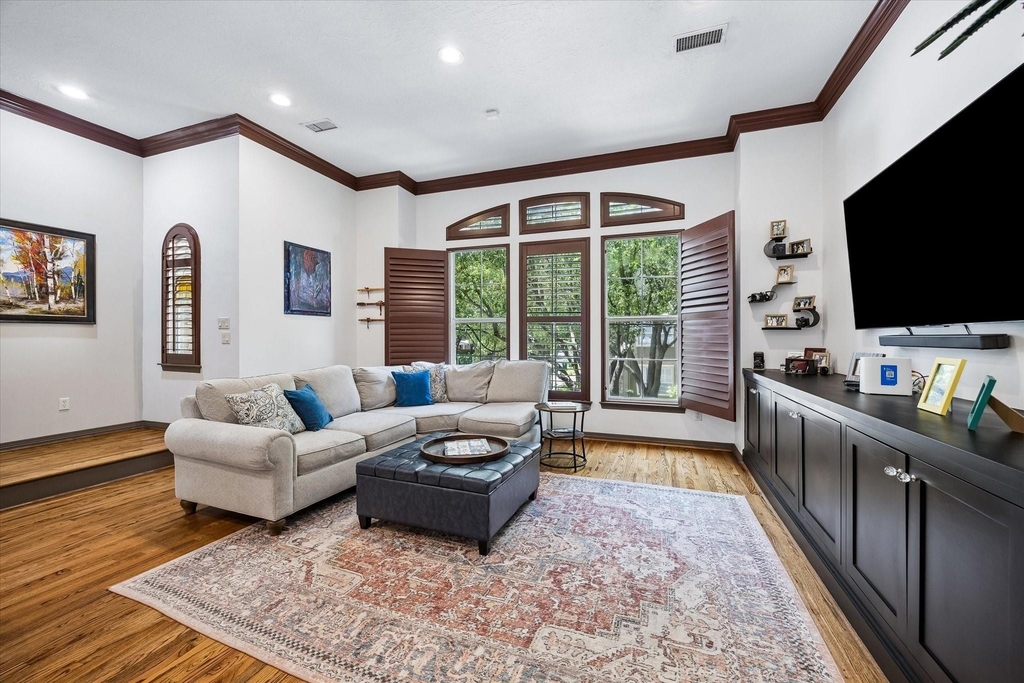402 Roy Street - Photo 10