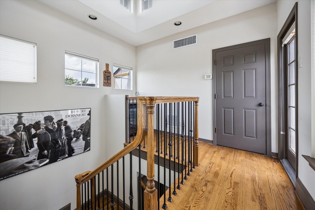 402 Roy Street - Photo 35