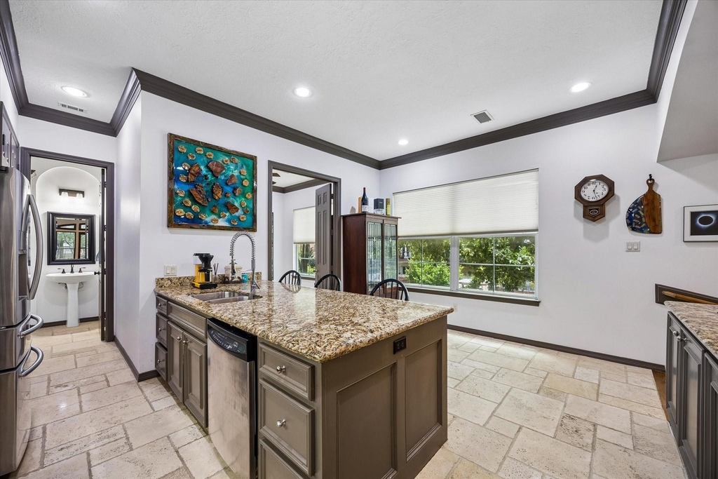 402 Roy Street - Photo 21