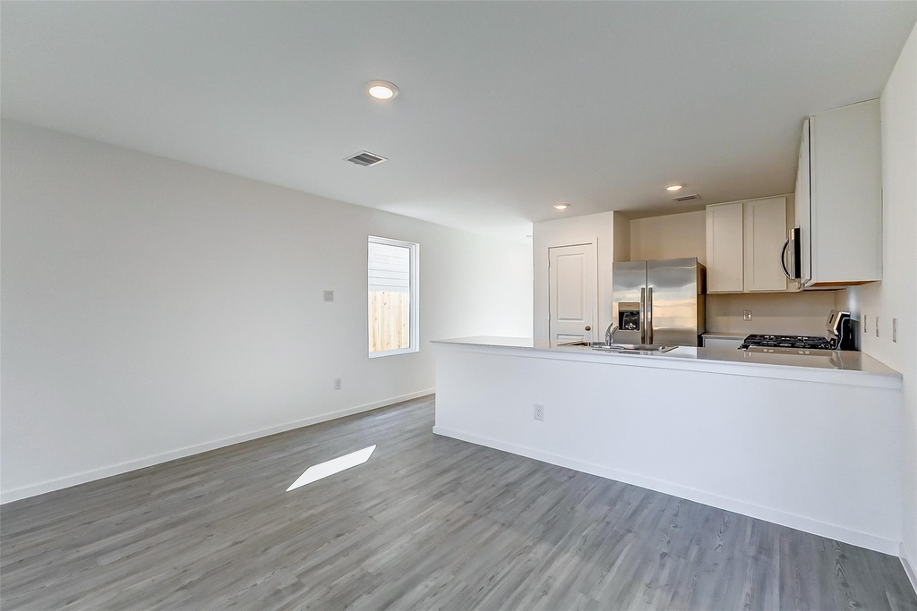 21281 Carosella Drive - Photo 8