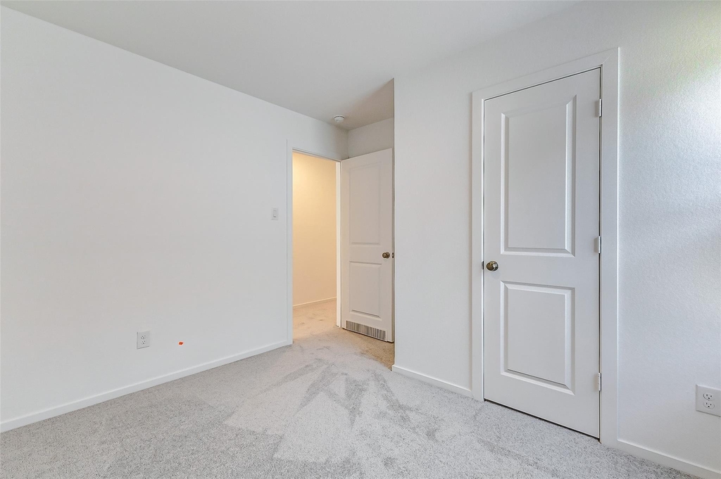 21281 Carosella Drive - Photo 24