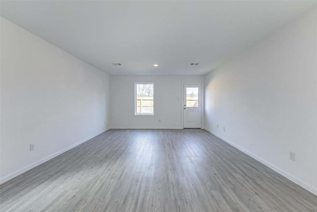 21281 Carosella Drive - Photo 12