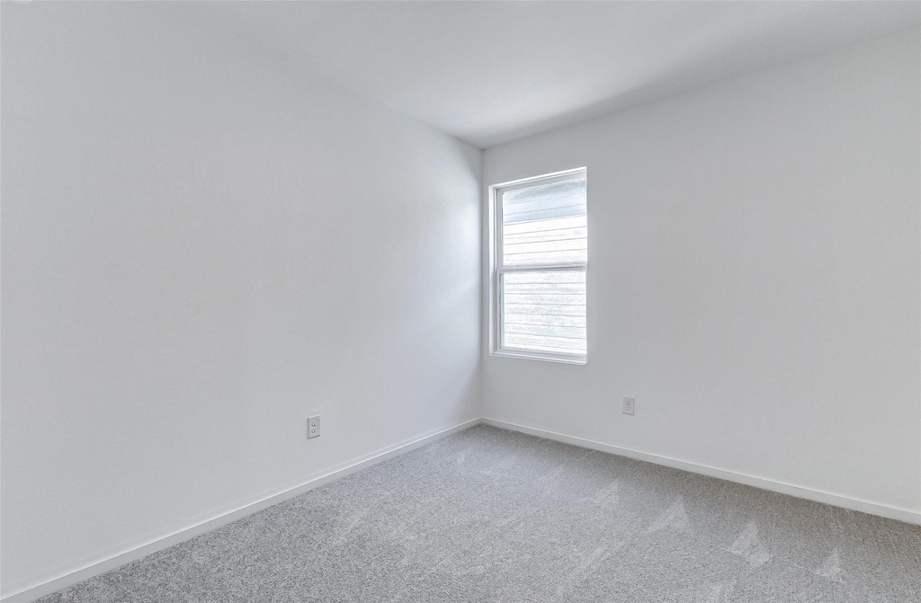 21281 Carosella Drive - Photo 18