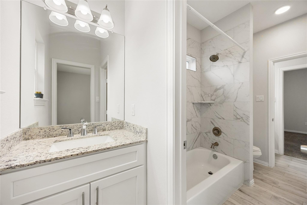 1411 Featherstone Street - Photo 23