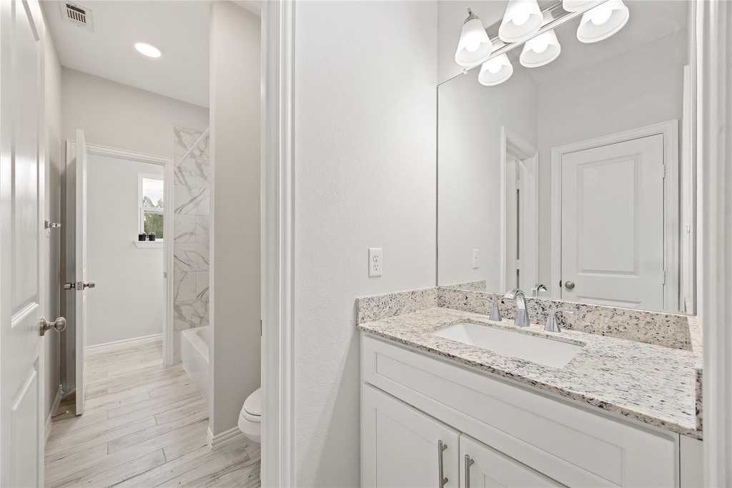 1411 Featherstone Street - Photo 22