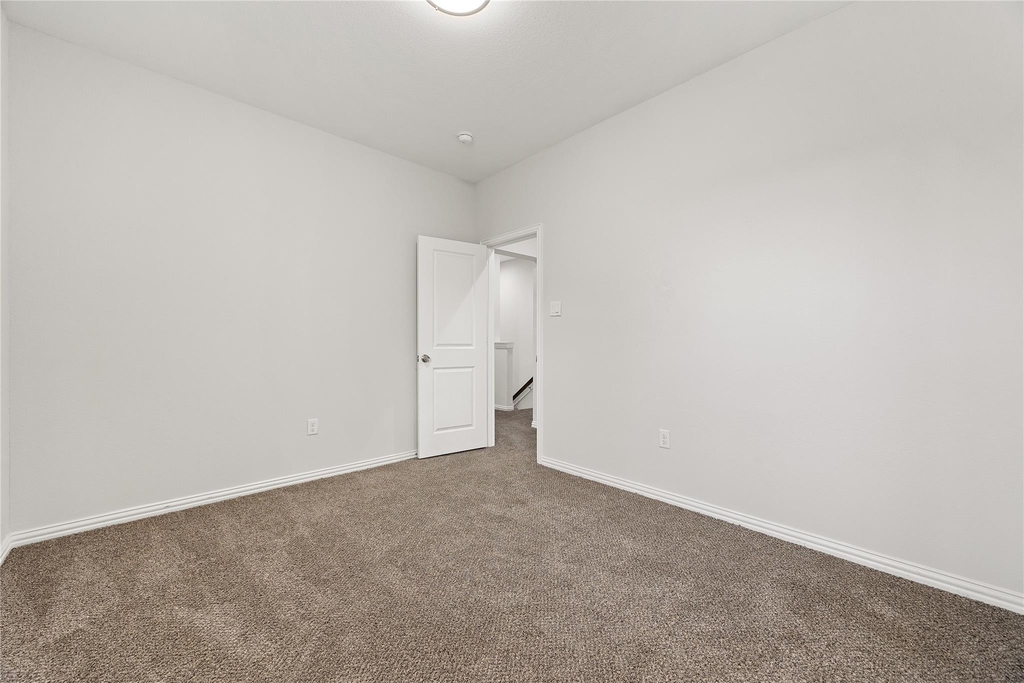 1411 Featherstone Street - Photo 20