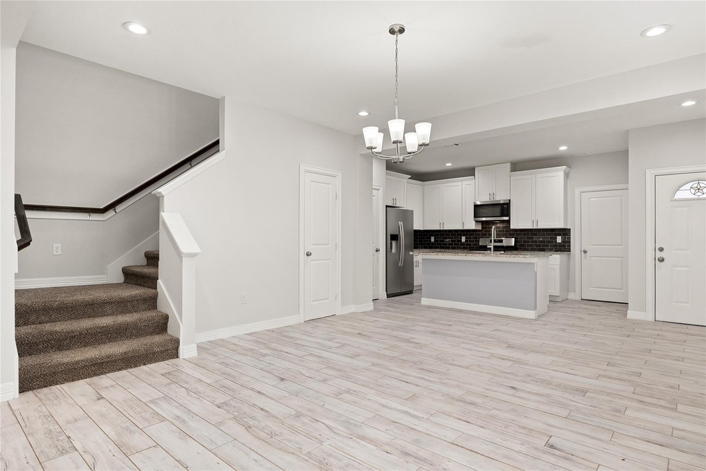 1411 Featherstone Street - Photo 13