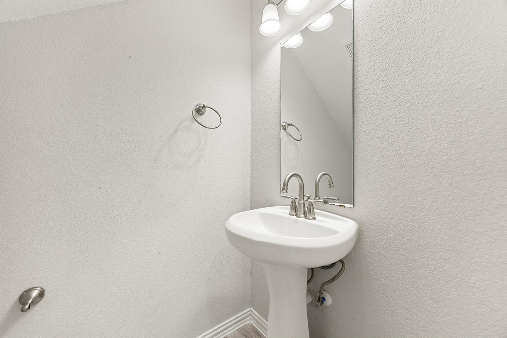 1411 Featherstone Street - Photo 19