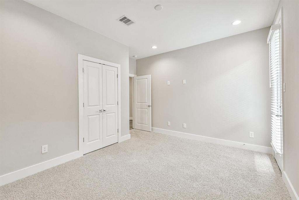5509 Beall Street - Photo 32