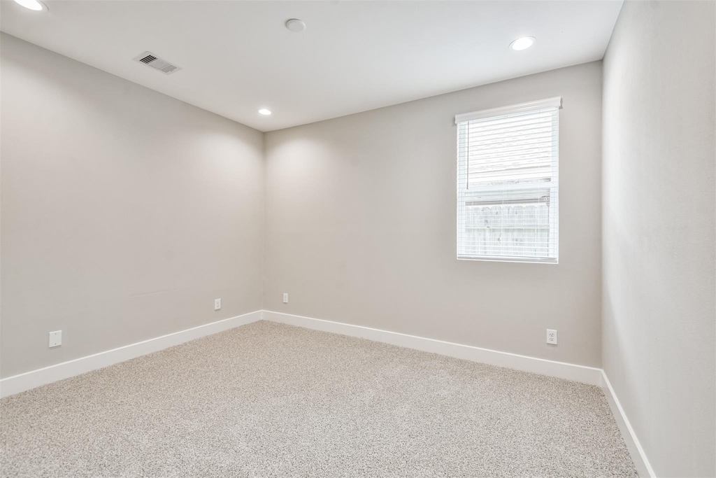 5509 Beall Street - Photo 28