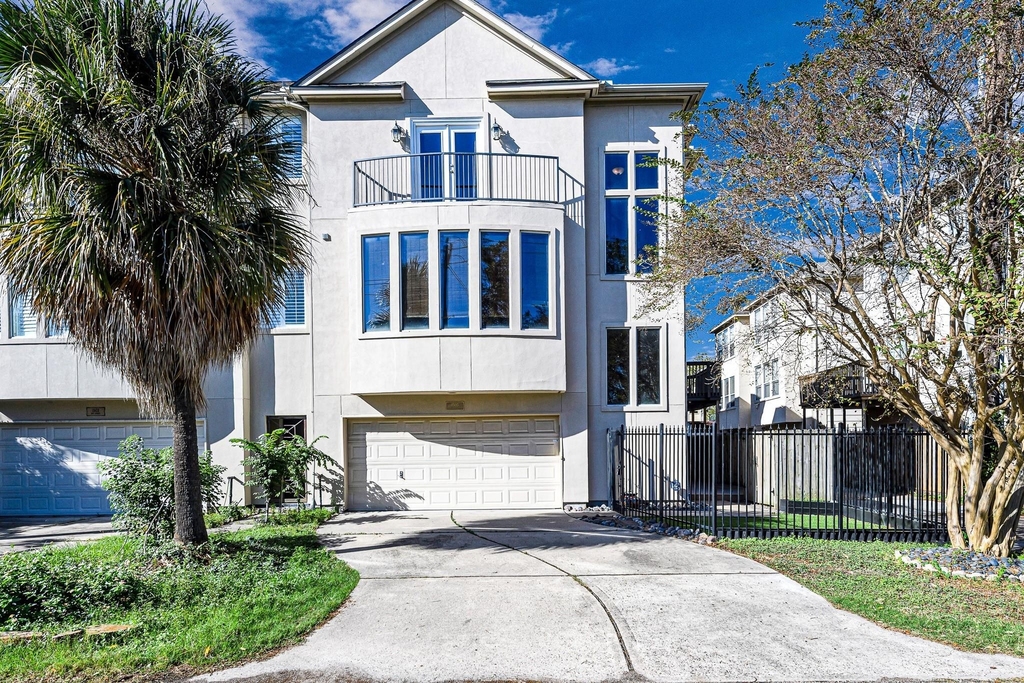 1505 Roy Street - Photo 1