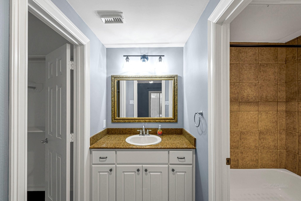 1505 Roy Street - Photo 20