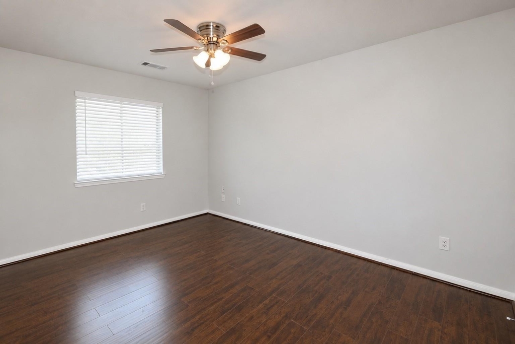 3111 Stratford Bend Drive - Photo 7