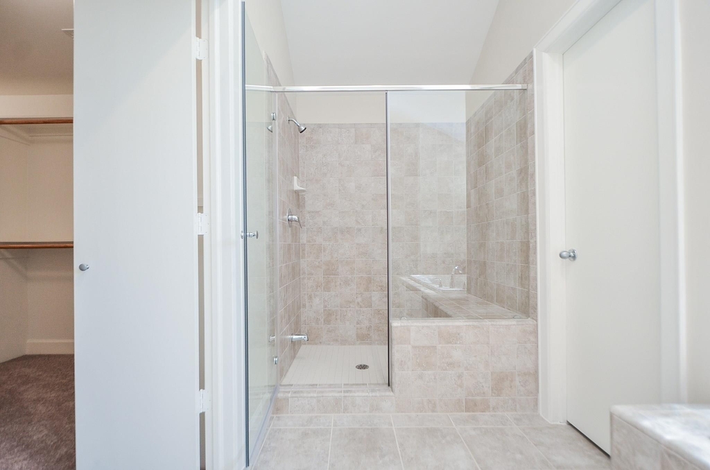 924 E 39th Street - Photo 20