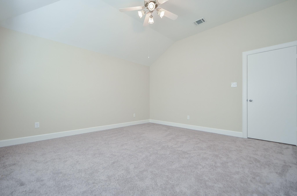 924 E 39th Street - Photo 17