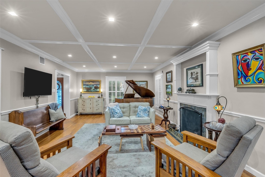 4304 Roseneath Drive - Photo 8