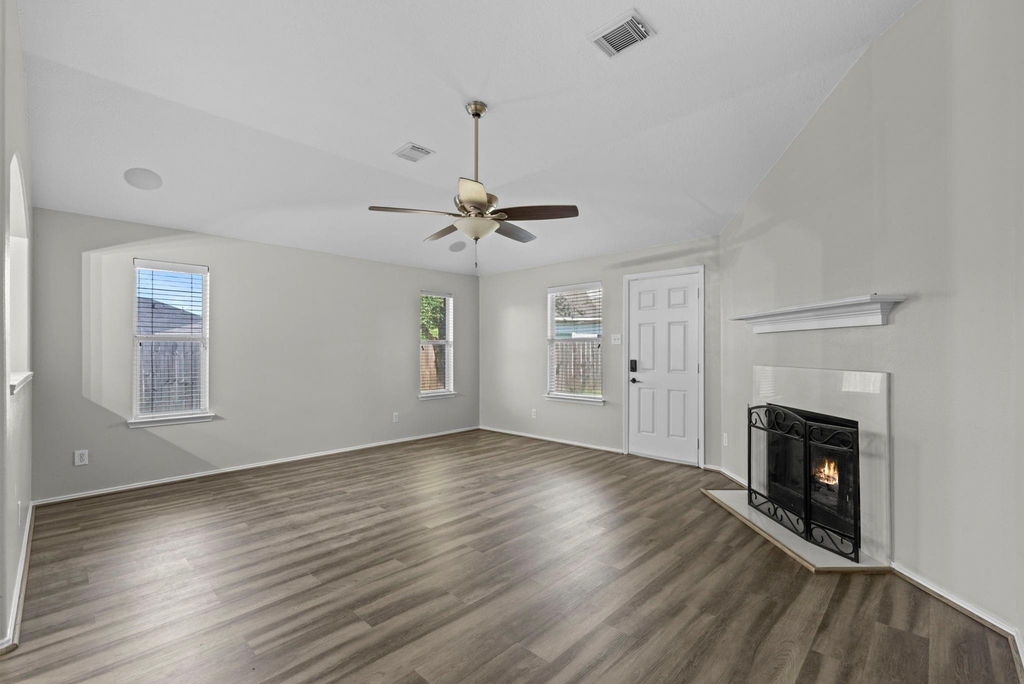 9606 Babbling Spring Court - Photo 17