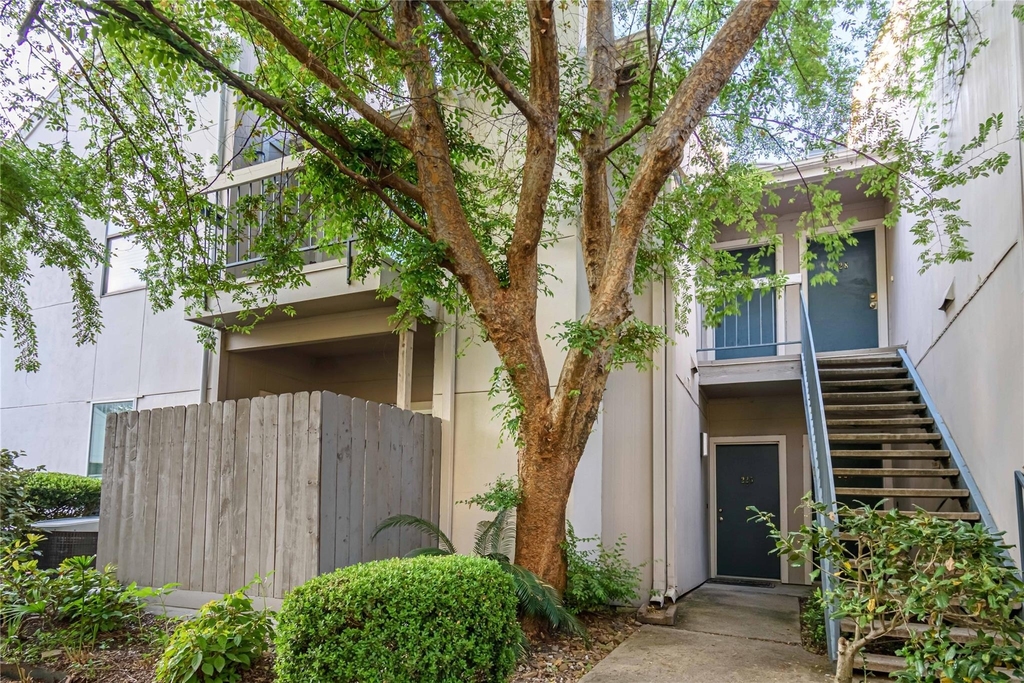 7950 N Stadium Drive - Photo 1