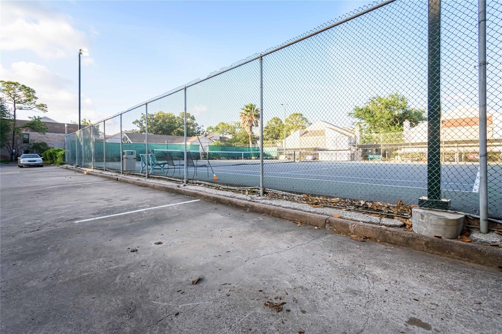 7950 N Stadium Drive - Photo 17